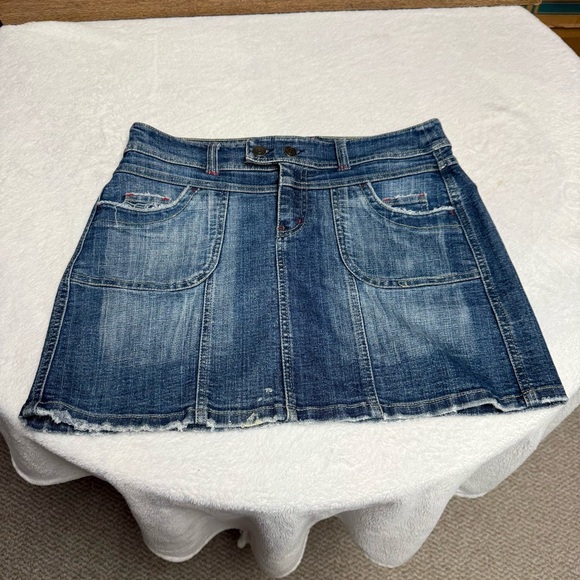 No Boundaries size 9 Denim Mini Skirt with stretch - Picture 4 of 6